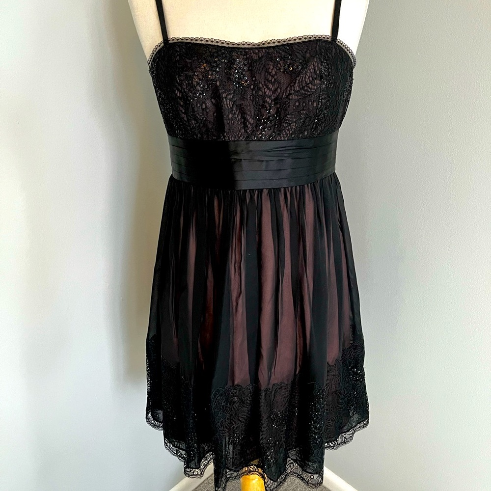 BCBG MaxAzria- Sweet lace black dress